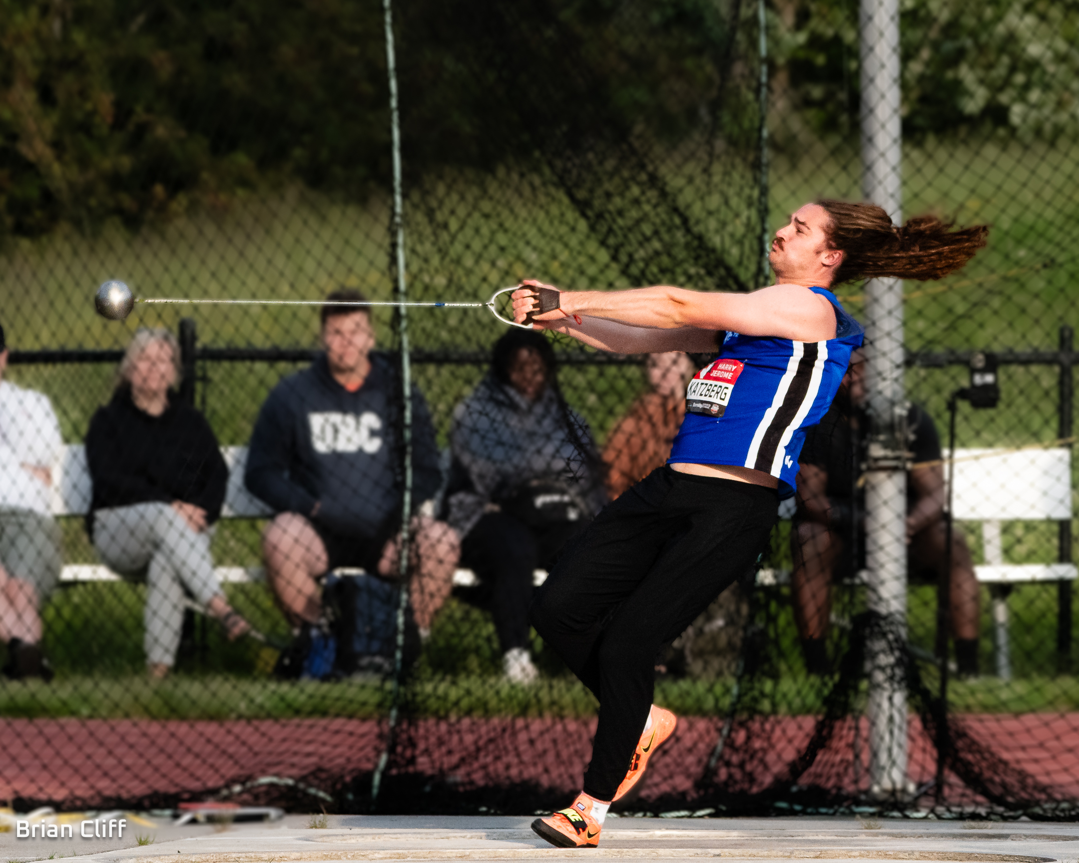 Join in! RUNVAN® Catrin Jones